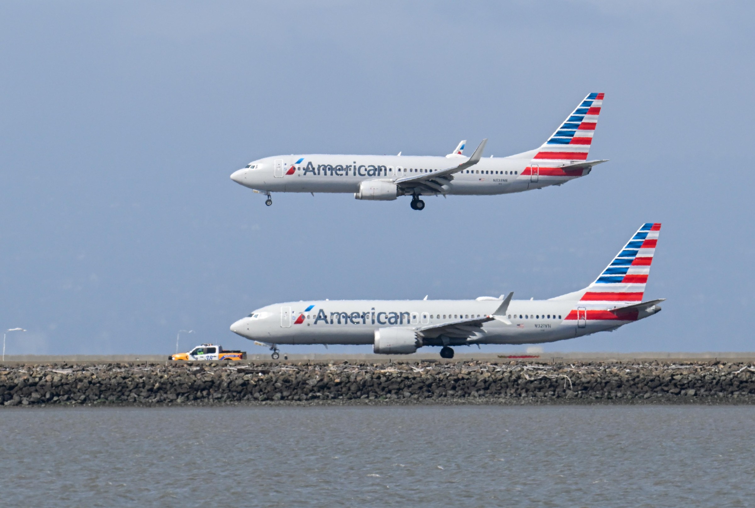 Máy bay American Airlines tại sân bay quốc tế San Francisco