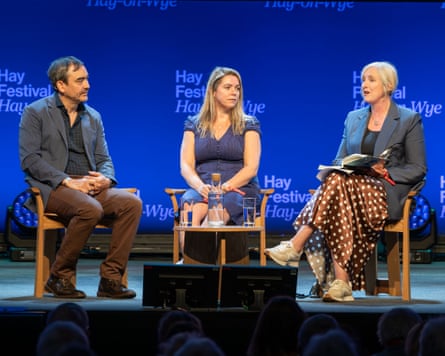 Tim Wu, Sarah Wynn-Williams và Carole Cadwalladr tại sự kiện