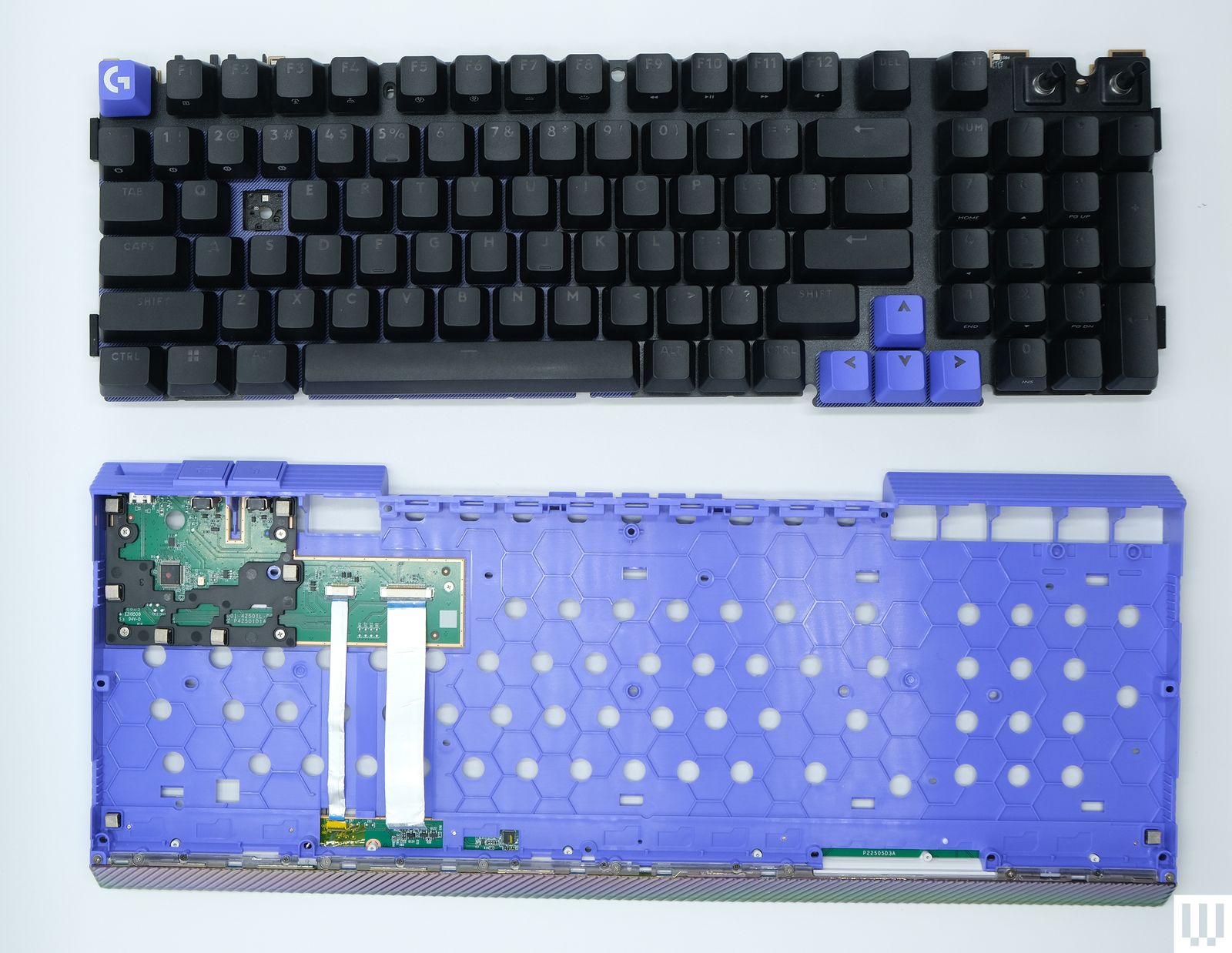 Cấu tạo phần trong của Logitech G512 X 98