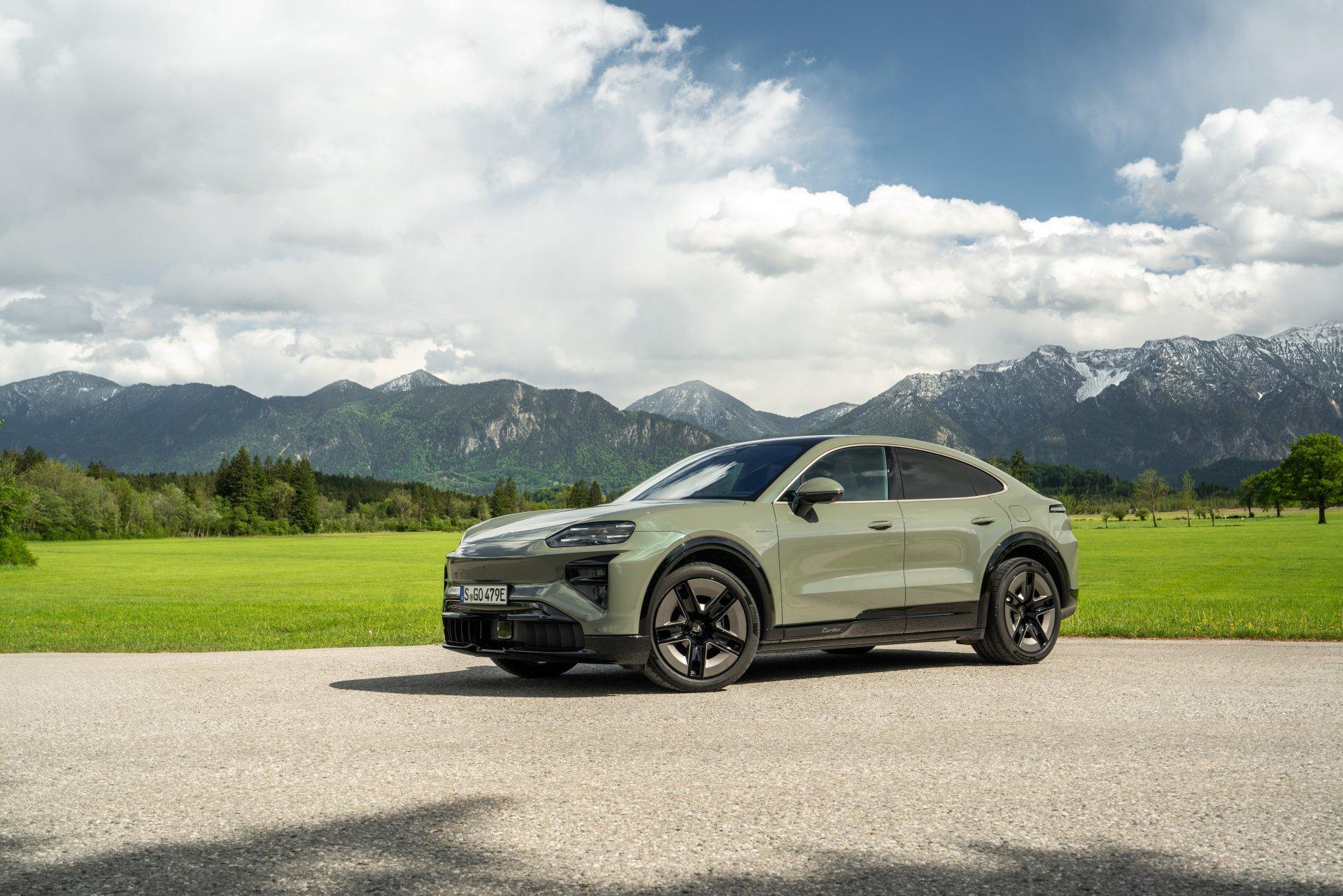Nội thất cao tech của Porsche Cayenne