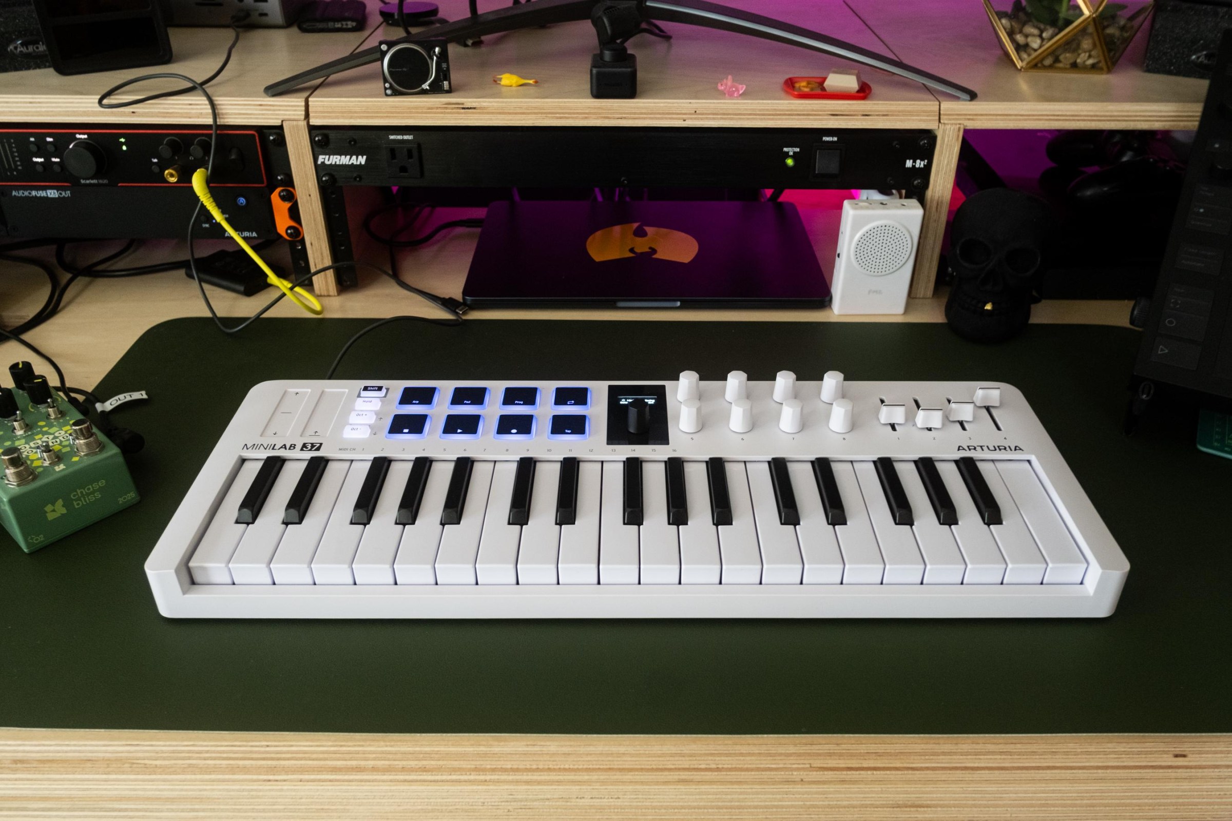 Arturia MiniLab 37 tổng quan
