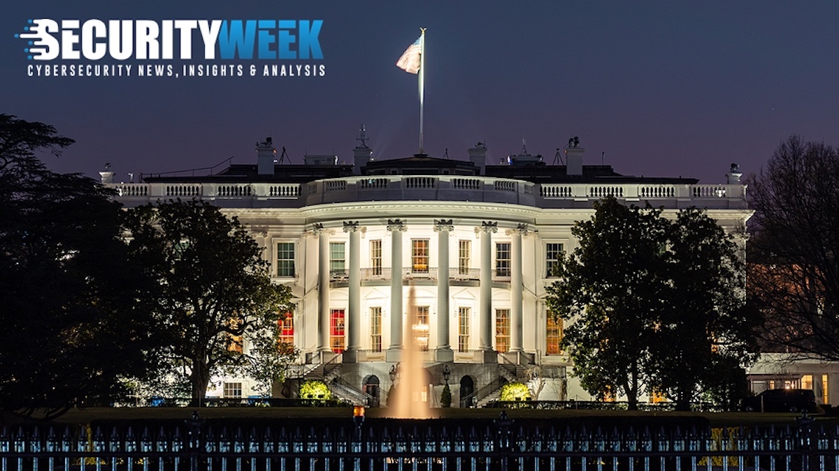 Tổng thống Mỹ Trump ký lệnh hành chính về việc đánh giá rủi ro an ninh quốc gia đối với các mô hình AI hàng đầu