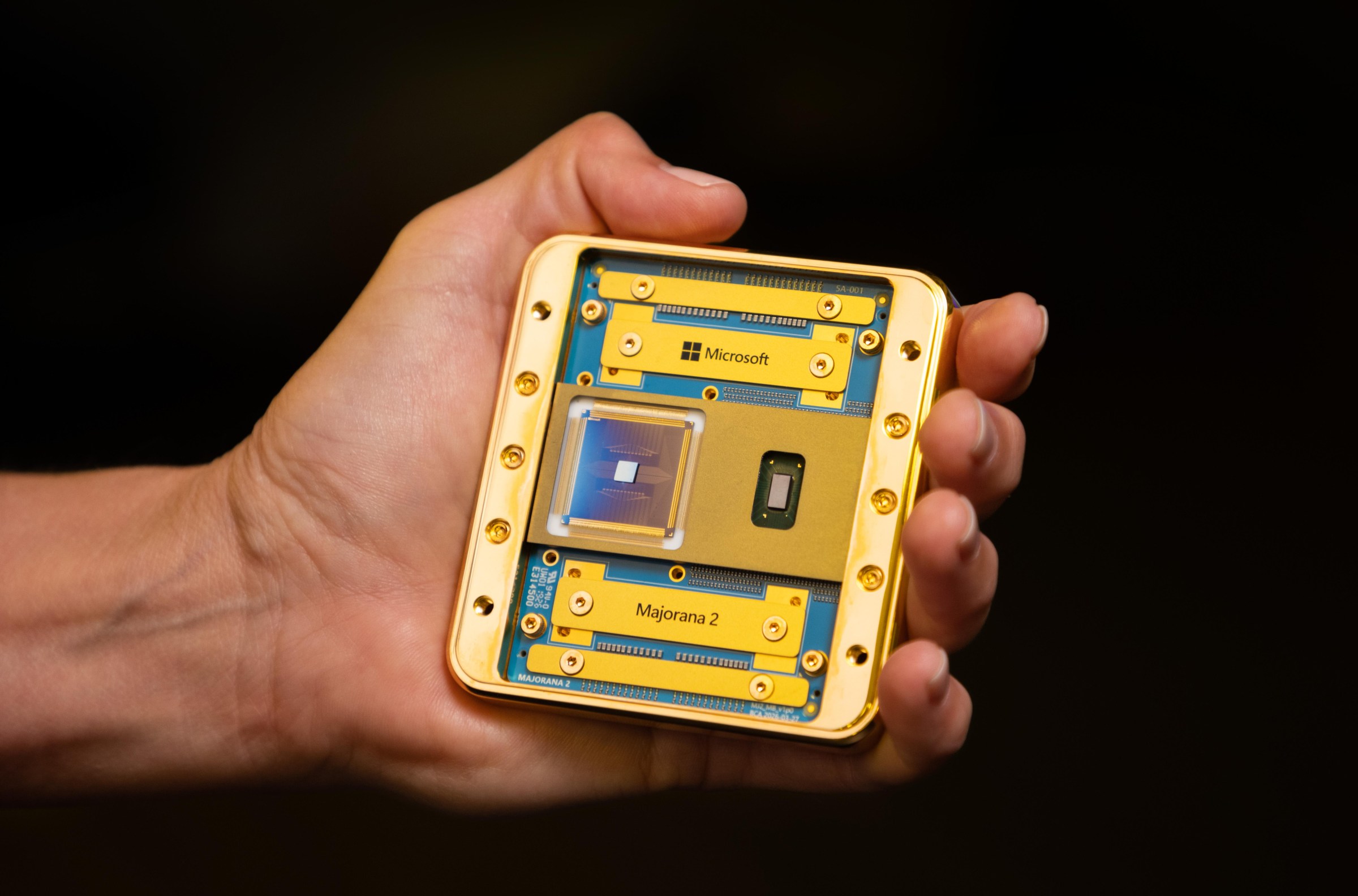 Chip lượng tử Majorana 2 mới của Microsoft