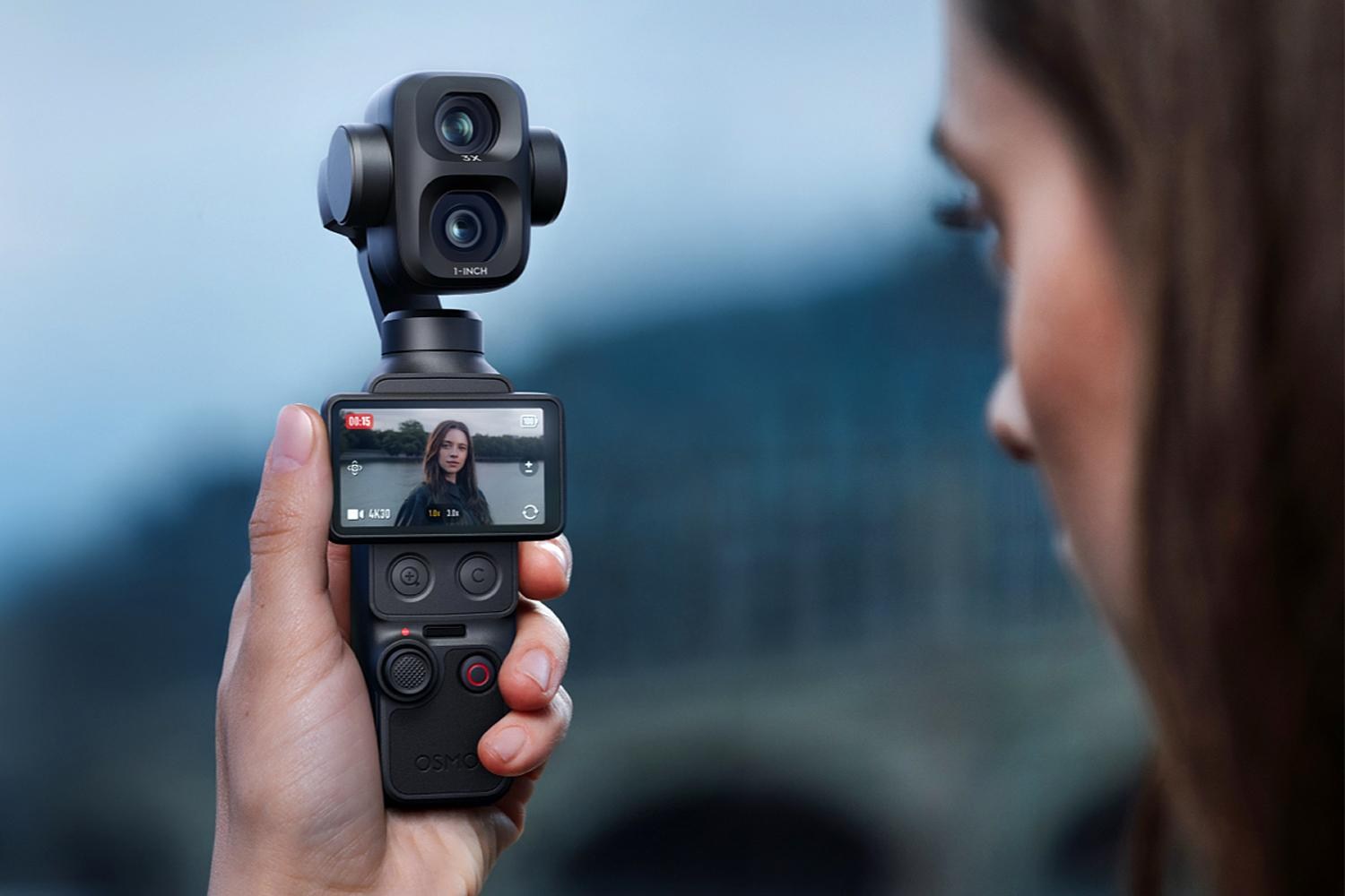 DJI Osmo Pocket 4P với hai tùy chọn màu sắc