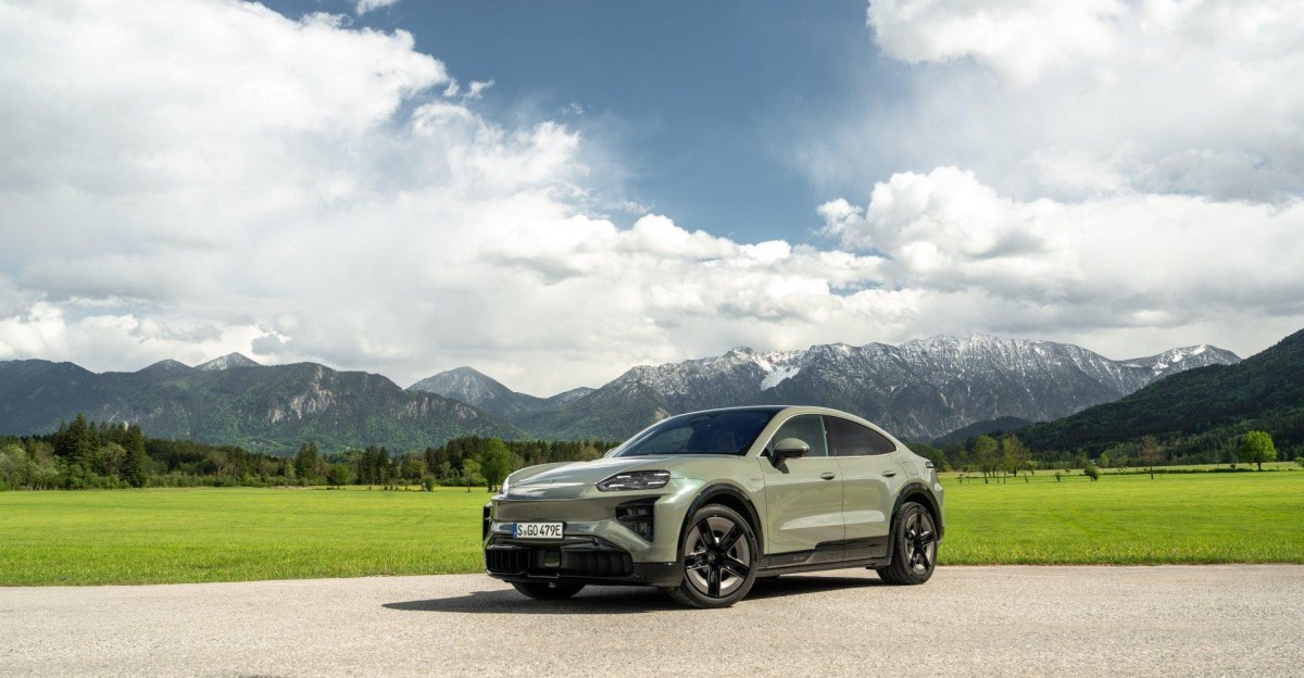 Porsche Cayenne Coupe Turbo: Siêu SUV điện 1.139 mã lực khiến chủ xe 911 phải "toát mồ hôi"