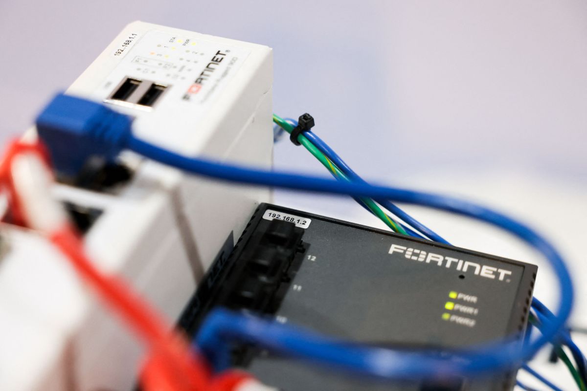 Hàng chục nghìn tường lửa Fortinet bị tấn công trong chiến dịch toàn cầu