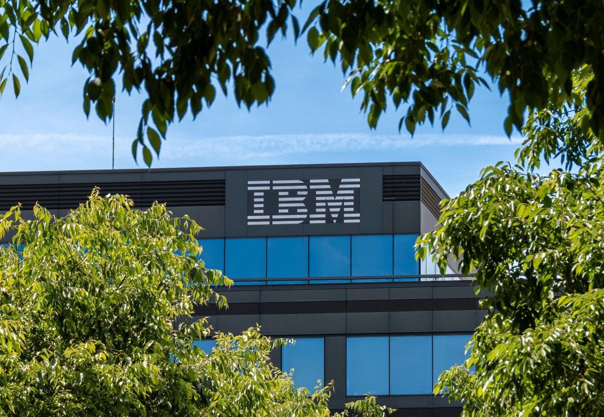 Cựu giám đốc an ninh mạng tố cáo IBM che giấu hàng loạt vụ lộ lọt dữ liệu