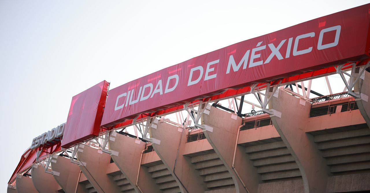 Áp dụng công nghệ hiện đại để các sân vận động Mexico đạt chuẩn môi trường FIFA cho World Cup 2026