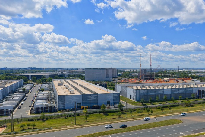 Trung tâm dữ liệu tại Loudoun County, Virginia