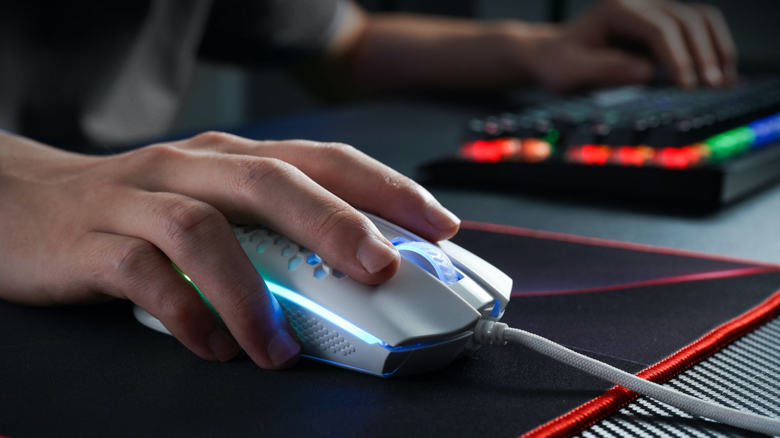 Microsoft xác nhận lỗi chơi game trên Windows do thiết bị đèn RGB gây ra