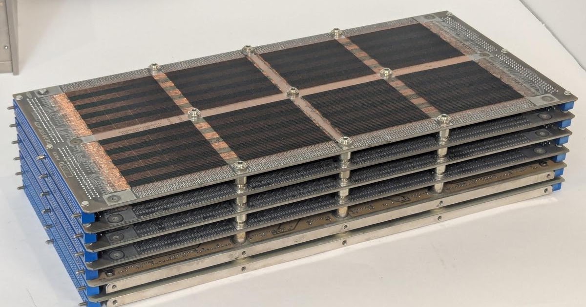 Bộ nhớ lõi trong không gian: Mô-đun bộ nhớ từ máy tính Spacelab năm 1980