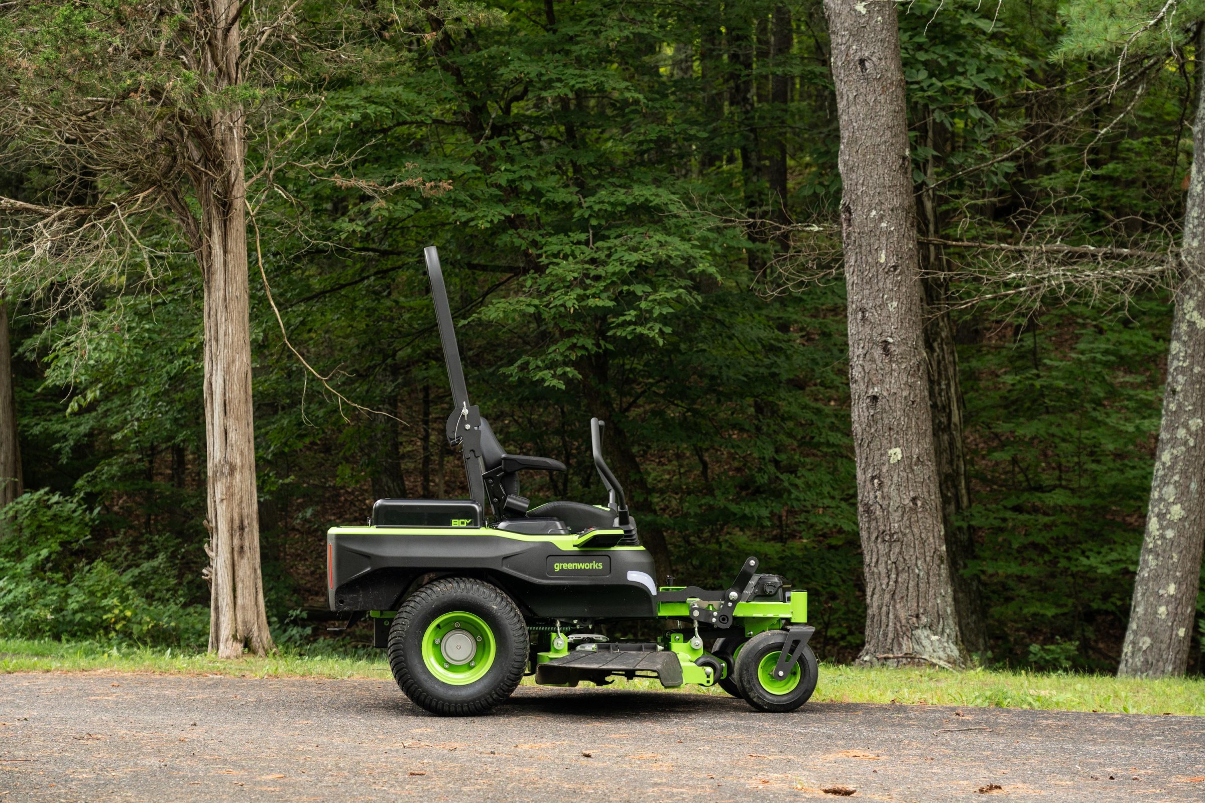 Chi tiết bảng điều khiển của Greenworks MaximusZ