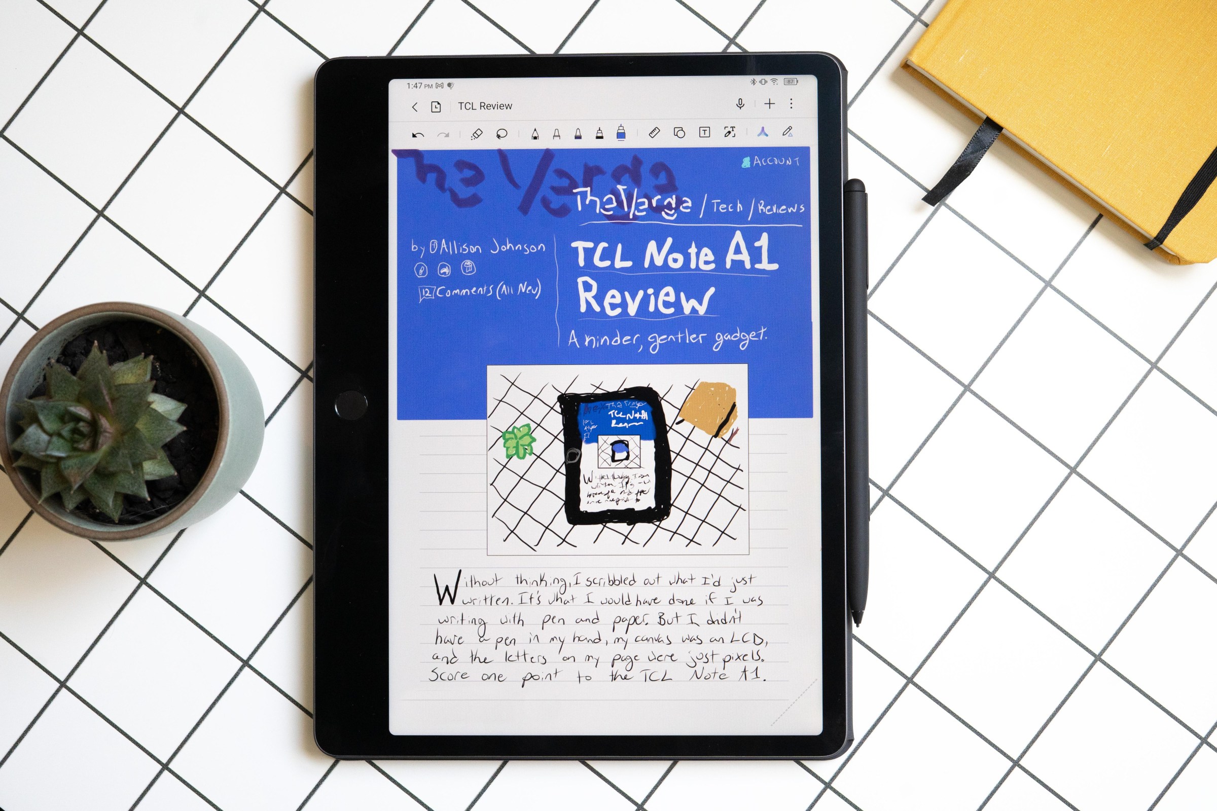 TCL Note A1 với bút stylus và màn hình chống lóa