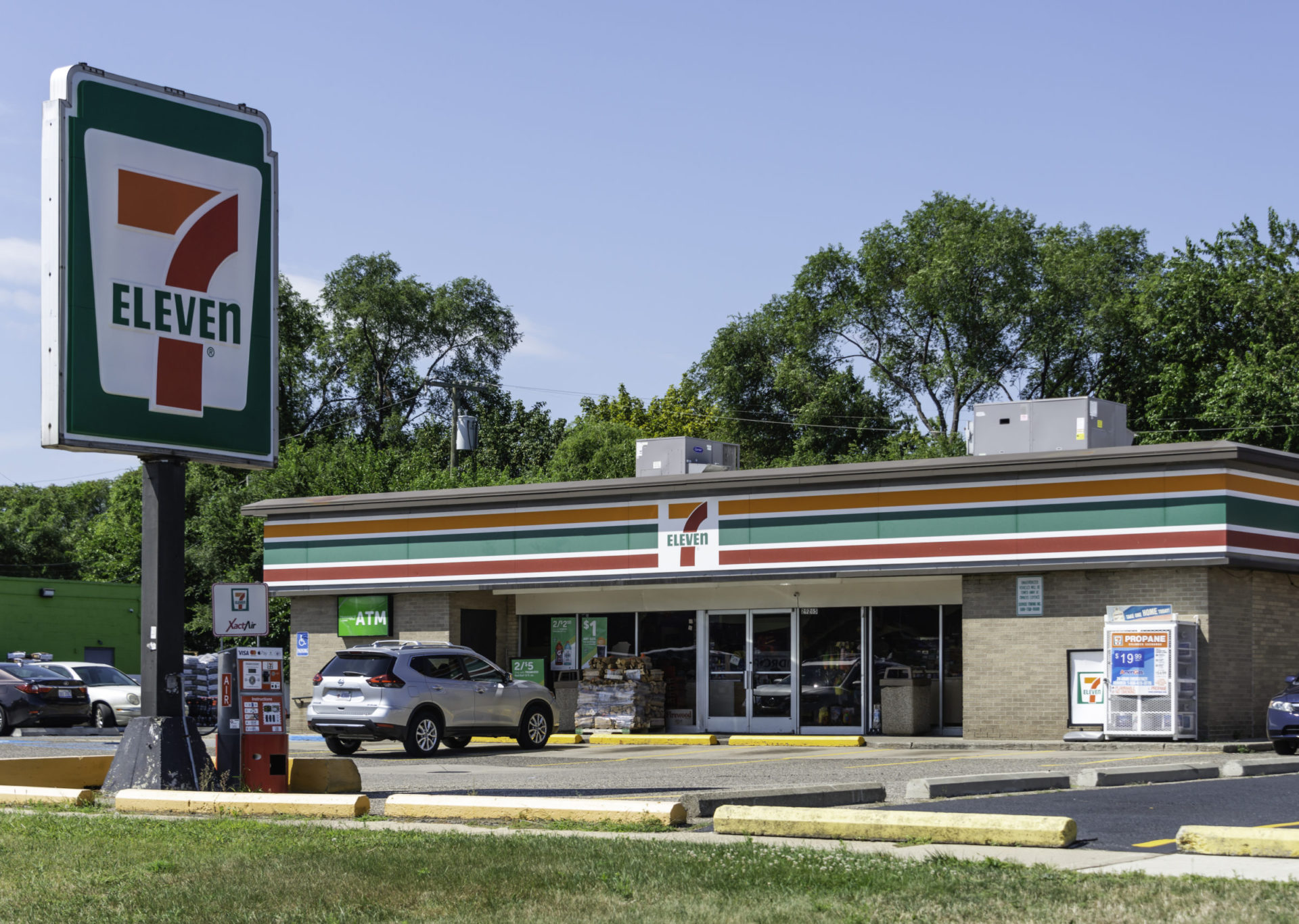 Hình ảnh cửa hàng 7-Eleven điển hình