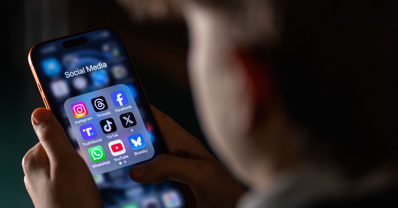Thỏa thuận Meta: Giới hạn mới cho Instagram, nhưng thanh thiếu niên vẫn gặp rủi ro