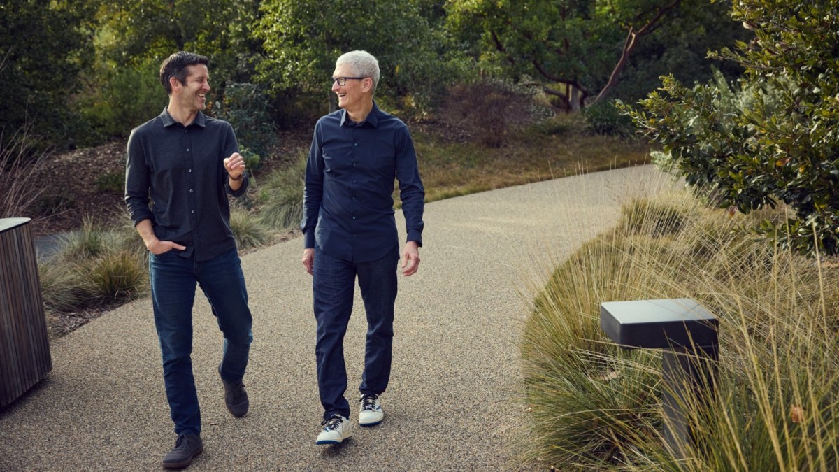 Thông điệp chia tay của Tim Cook: Apple đang nằm trong tay một nhà kiến tạo sản phẩm