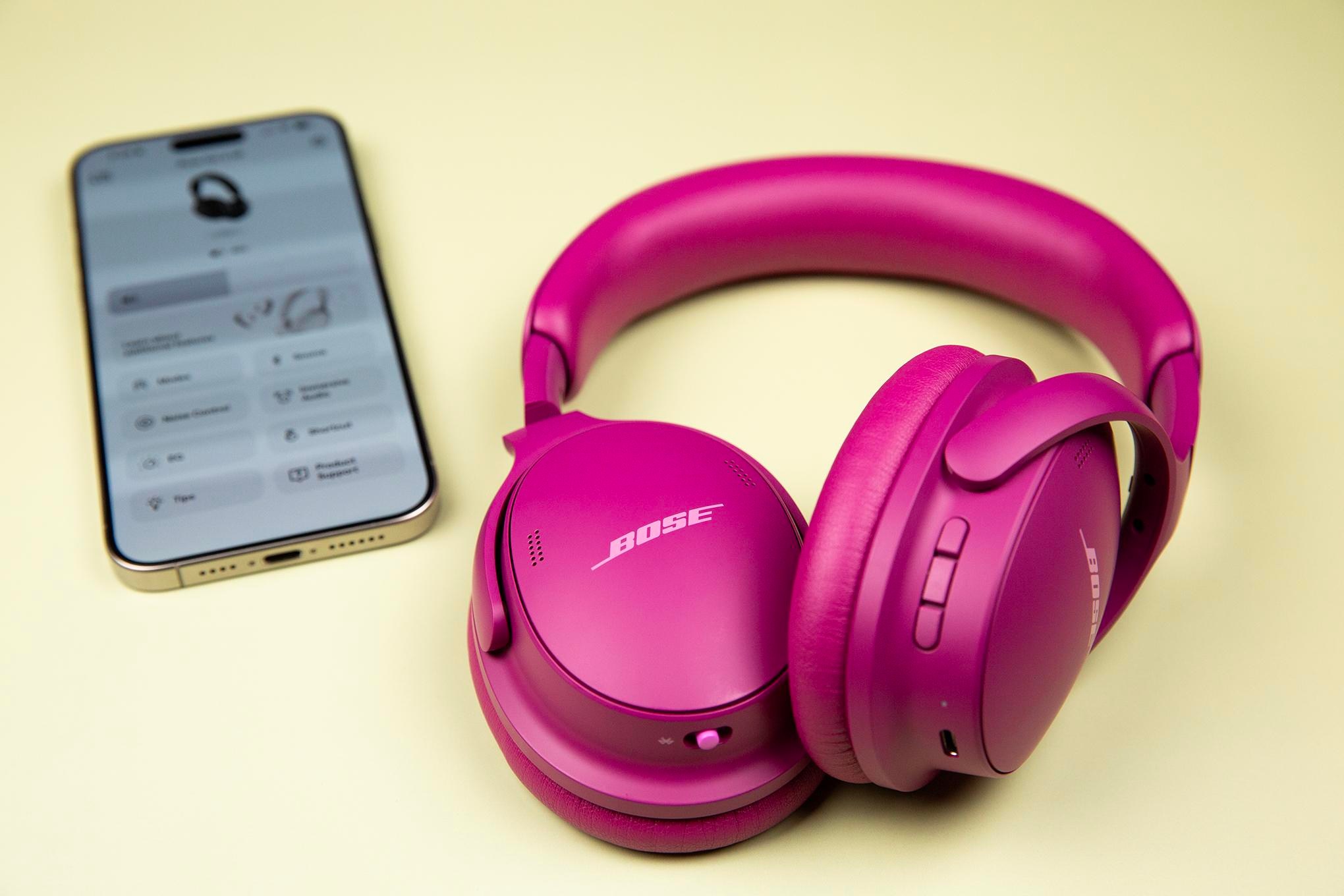Bose QuietComfort Headphones Gen 2 với thiết kế quen thuộc