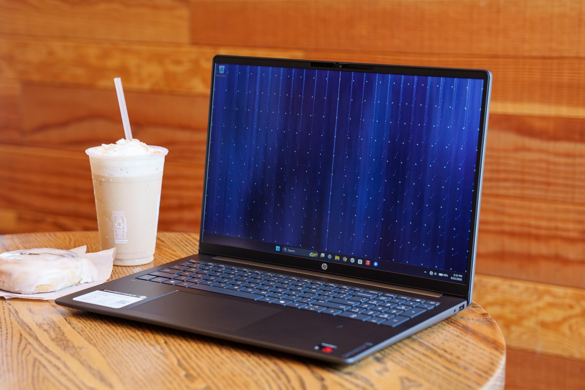 Mở hộp và đánh giá HP OmniBook 3 16