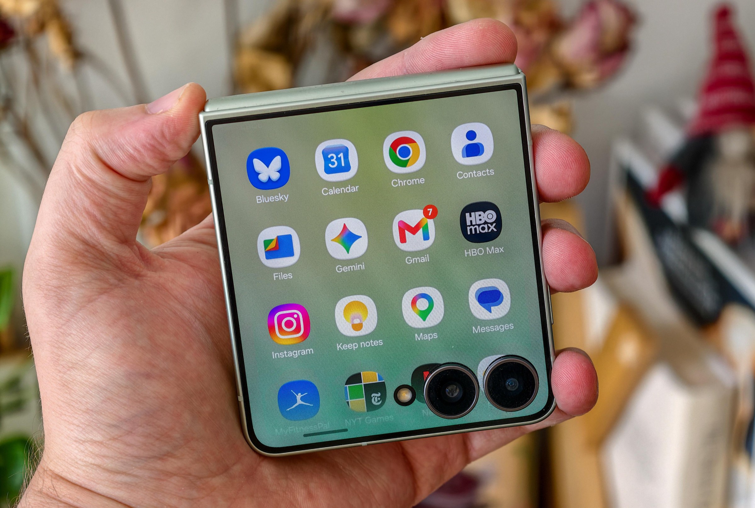 Galaxy Z Flip 8 với các tùy chọn màu sắc đa dạng