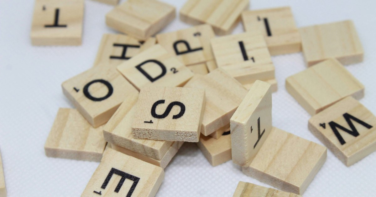 Văn bản nhiễu trong RAG: Lỗi gõ, OCR và khoảng trống mà Spell-Check cổ điển bỏ sót
