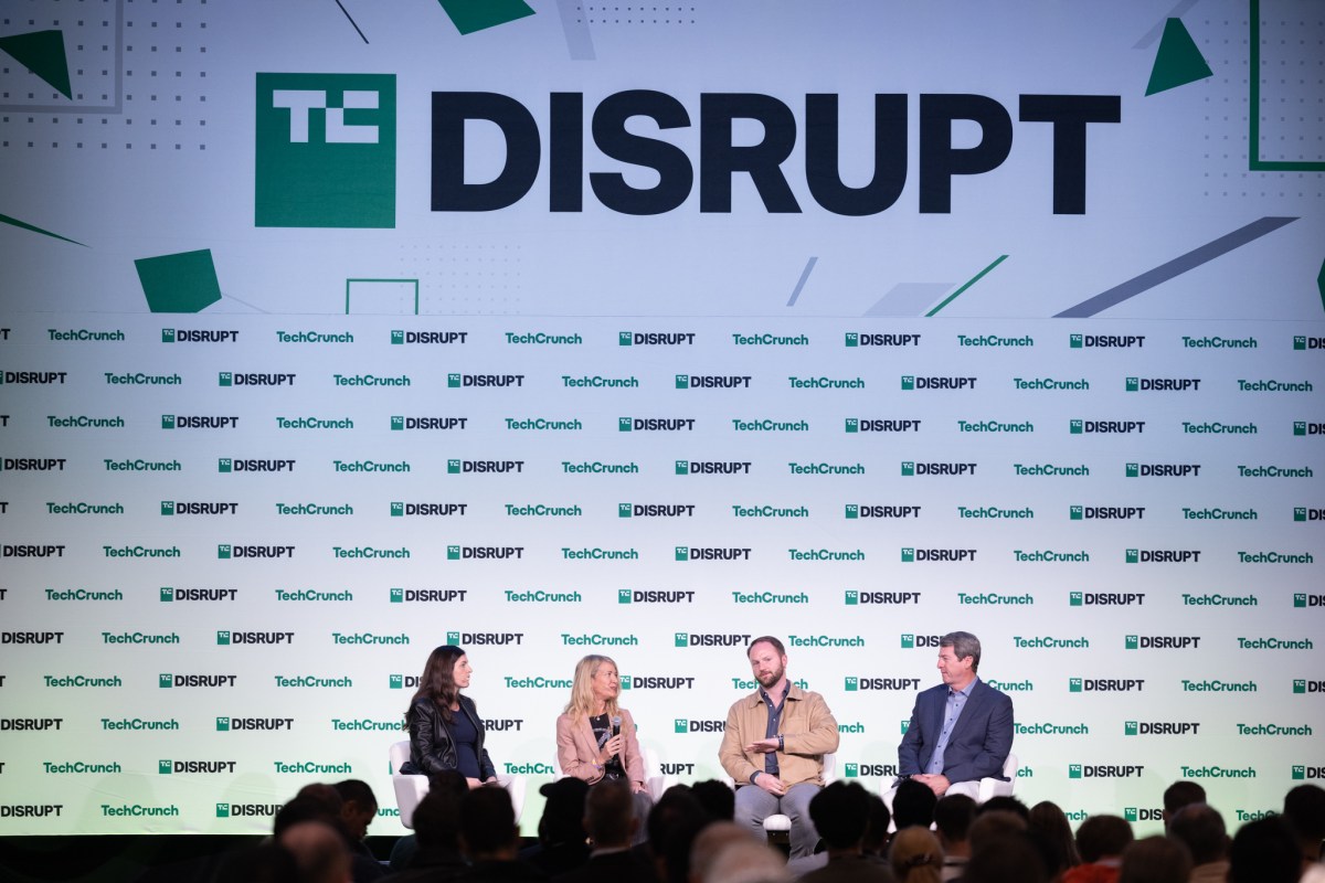 Tiết kiệm đến 300 USD khi mua vé TechCrunch Disrupt 2026 trước ngày 21/8