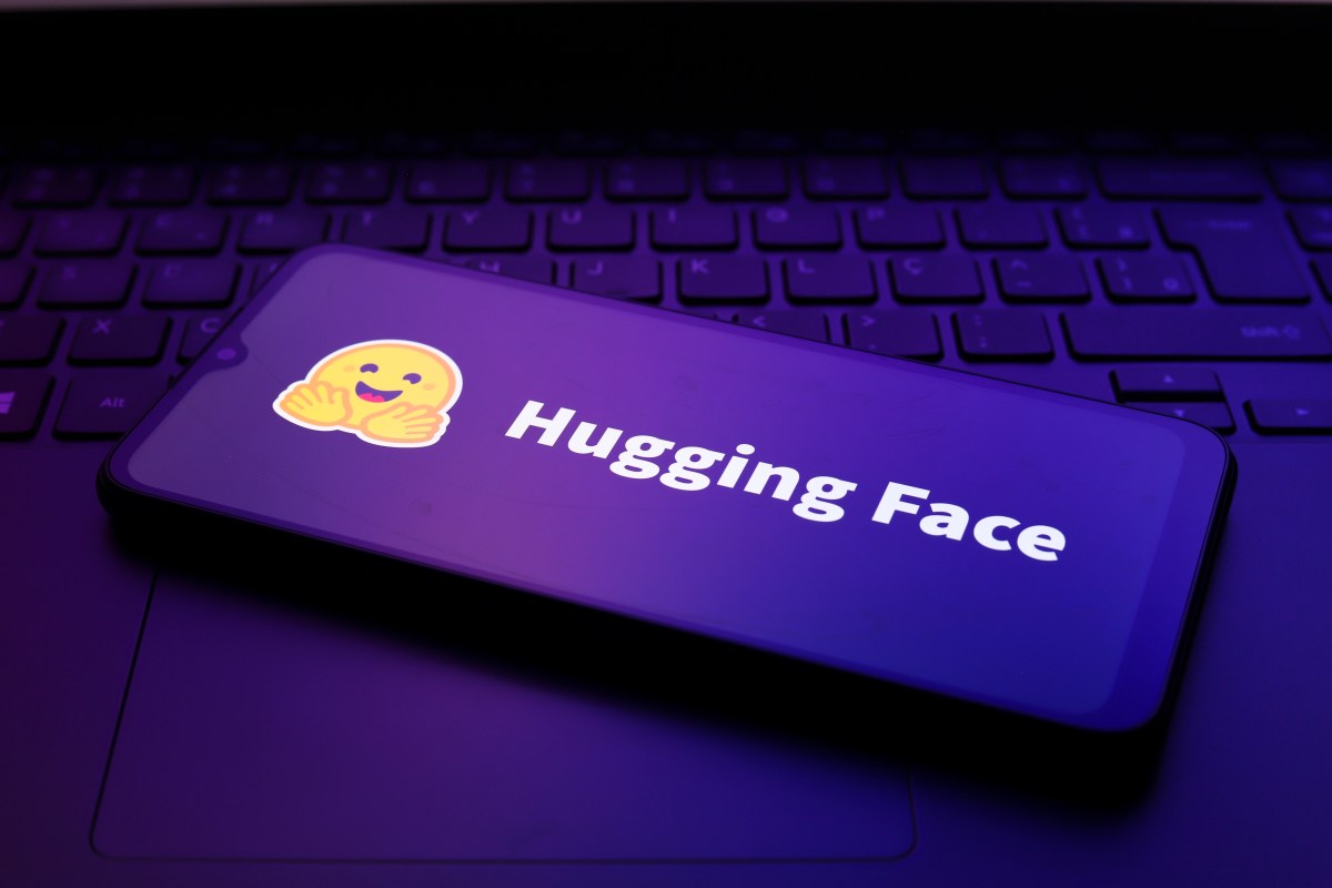 Hugging Face được cho là đang đàm phán thương vụ mua lại trị giá 13 tỷ USD