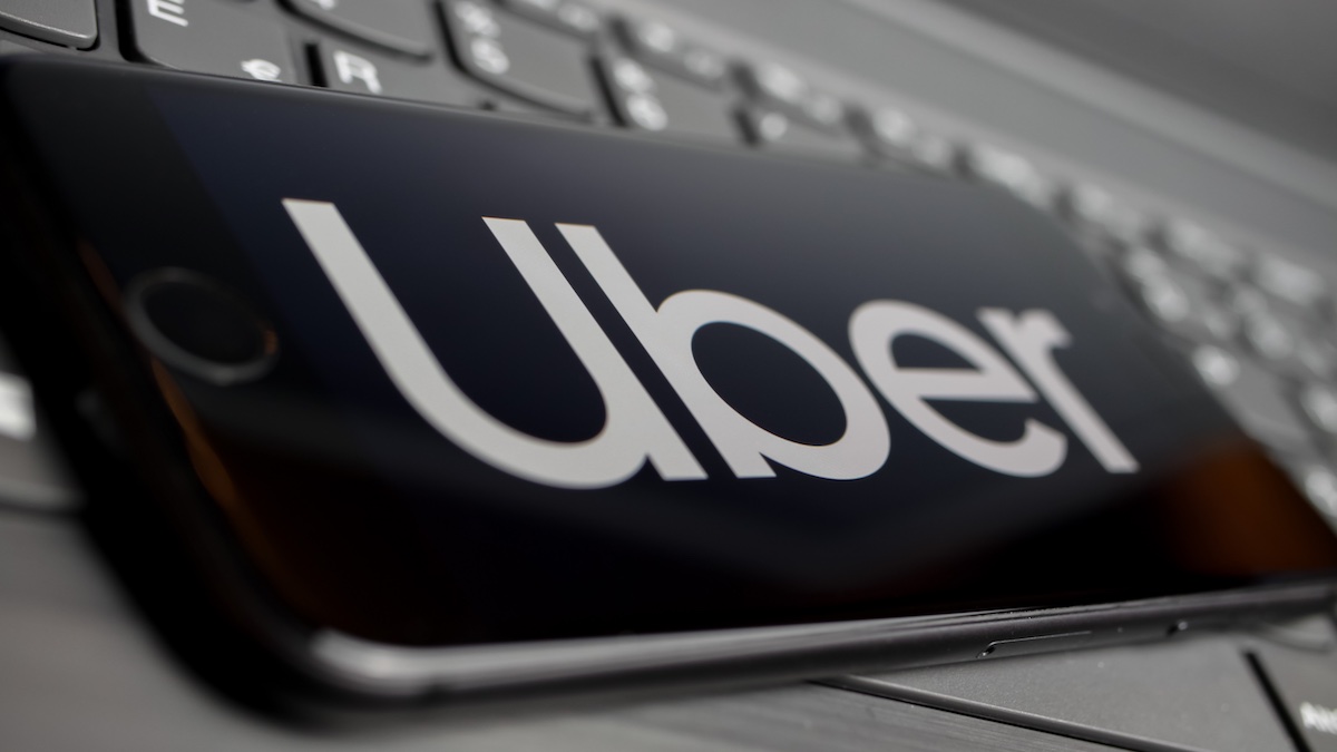 Uber bị phạt gần 1 tỷ USD vì tự động khóa tài khoản tài xế