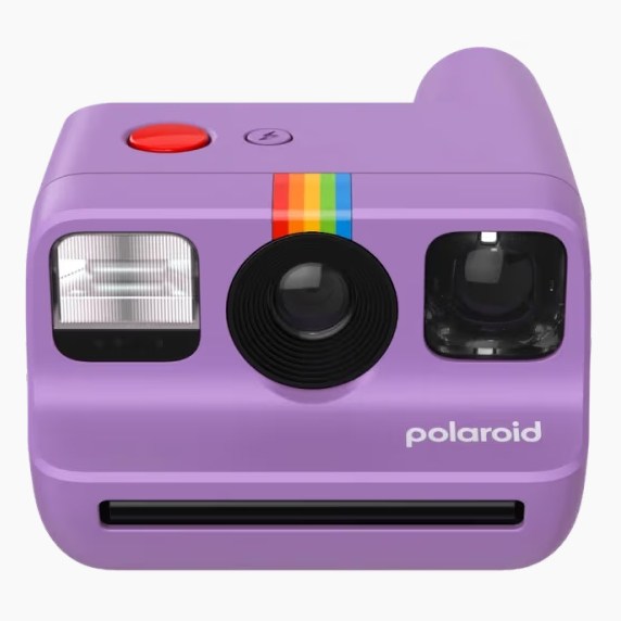 Hình ảnh thực tế máy ảnh Polaroid Go trong quá trình sử dụng