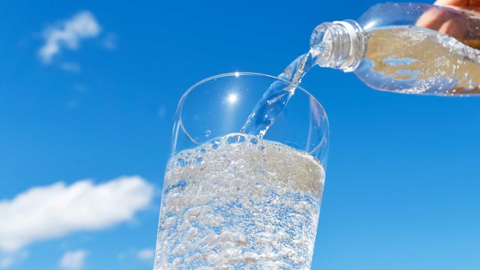Trung tâm dữ liệu Mỹ tăng gấp ba lượng nước tiêu thụ hàng năm, đạt 17 tỷ gallon