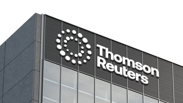 Thomson Reuters ra mắt mô hình AI riêng mang tên Thomson, đối đầu trực tiếp các 'ông lớn'