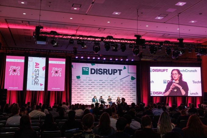 Phiên thảo luận về AI tại sân khấu Builders Stage của TechCrunch Disrupt