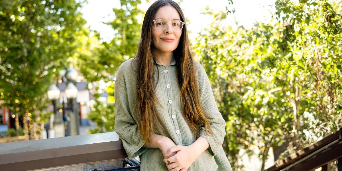 Hannah Earley: Dạy chip tái chế năng lượng — bước đột phá cho điện toán đảo ngược