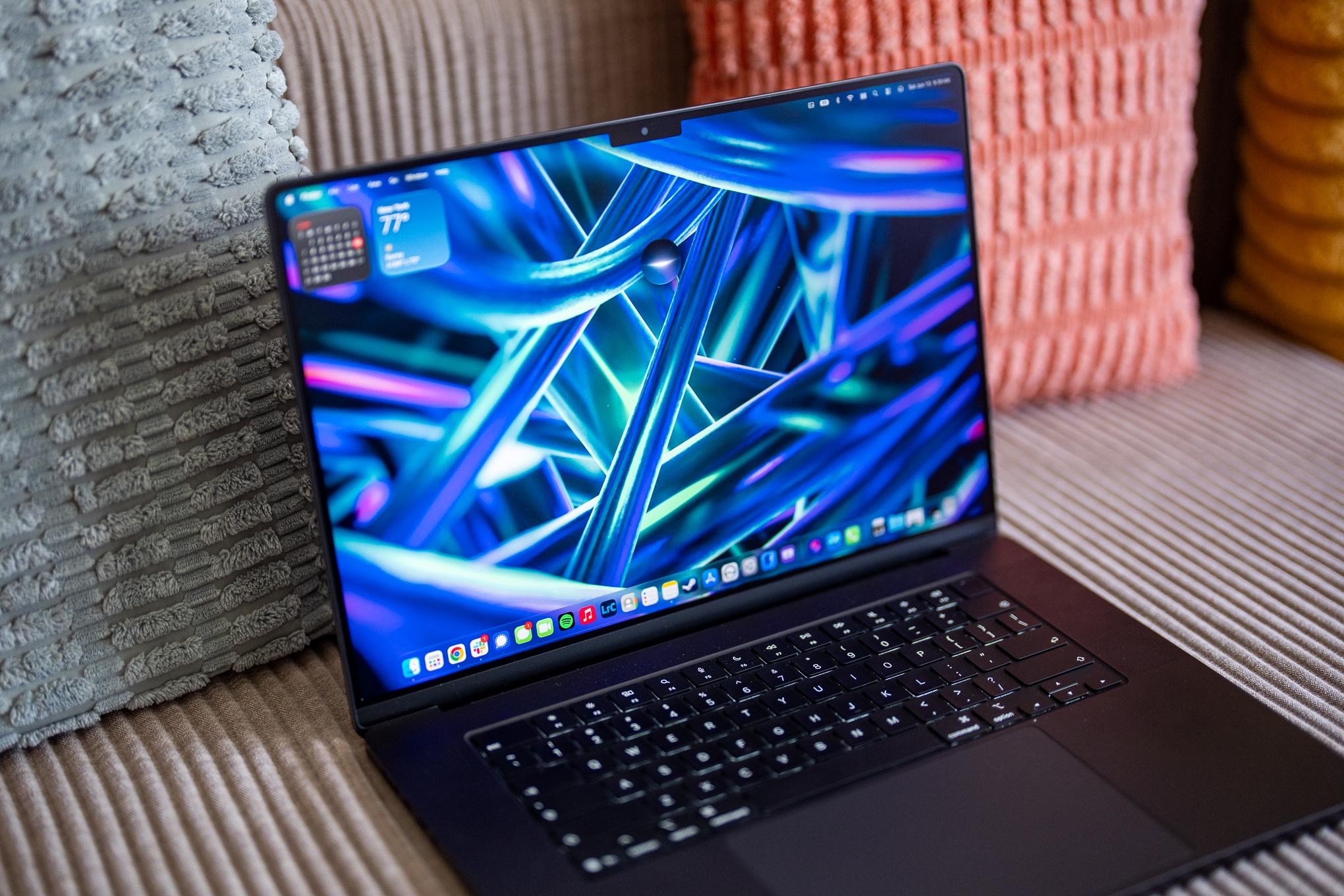 macOS 27 Golden Gate trên MacBook Pro
