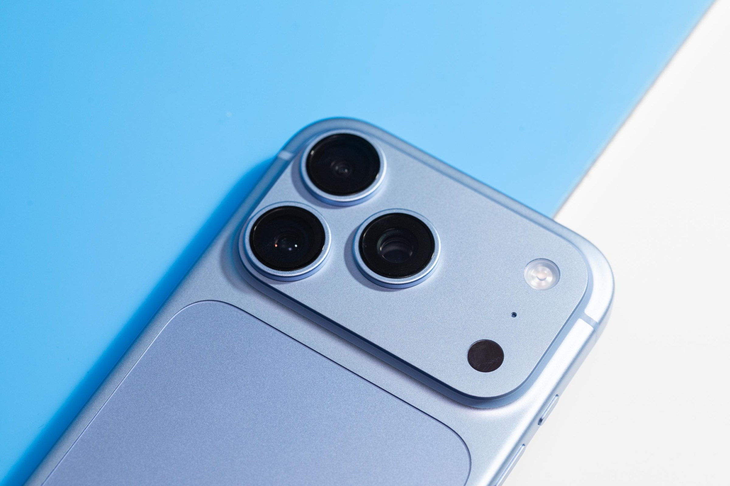 iPhone 18 Pro và Pro Max