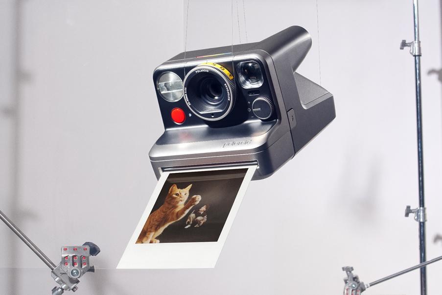 Máy ảnh lấy liền Polaroid Mod với các núm điều chỉnh