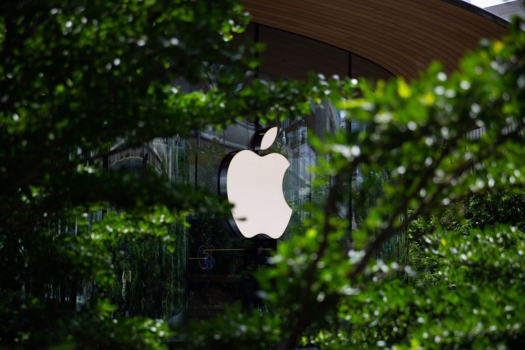 Cha đẻ Apple Store: Người dùng sẽ không để AI mua laptop thay mình