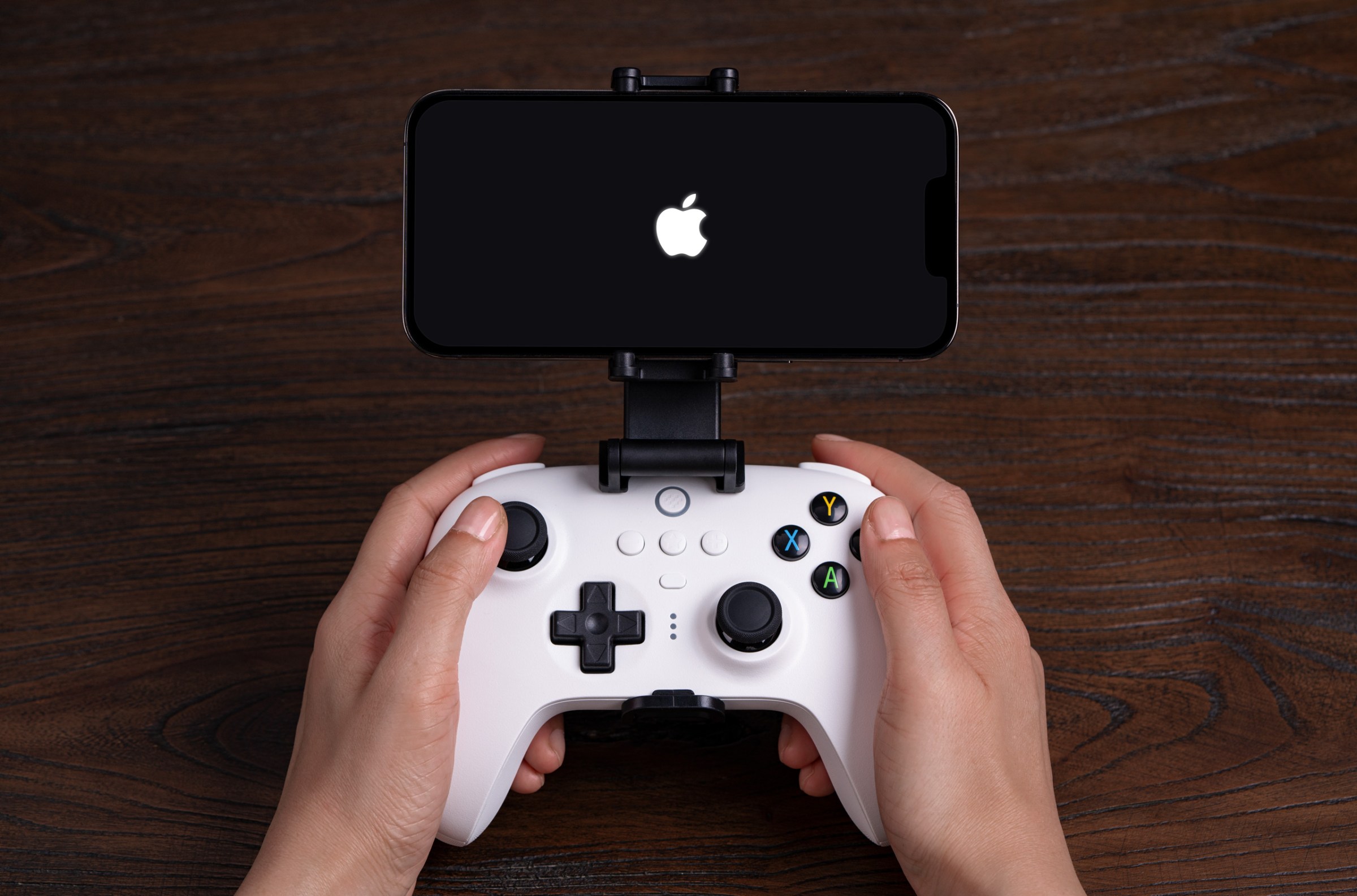 Tay cầm chơi game cho iPhone