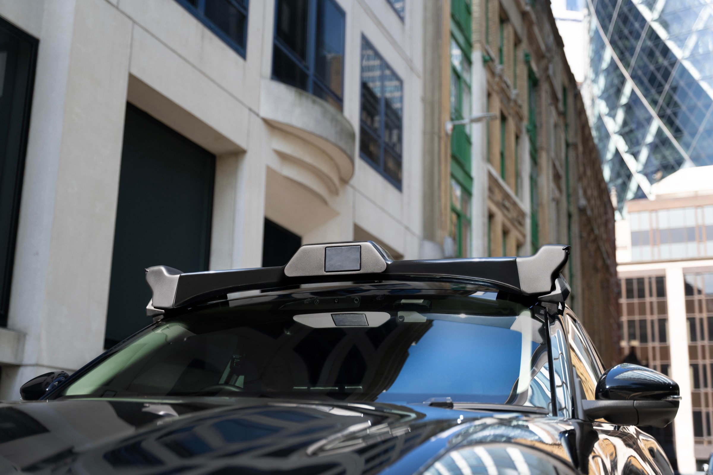 Đội xe robotaxi của Uber đang chạy thử tại London