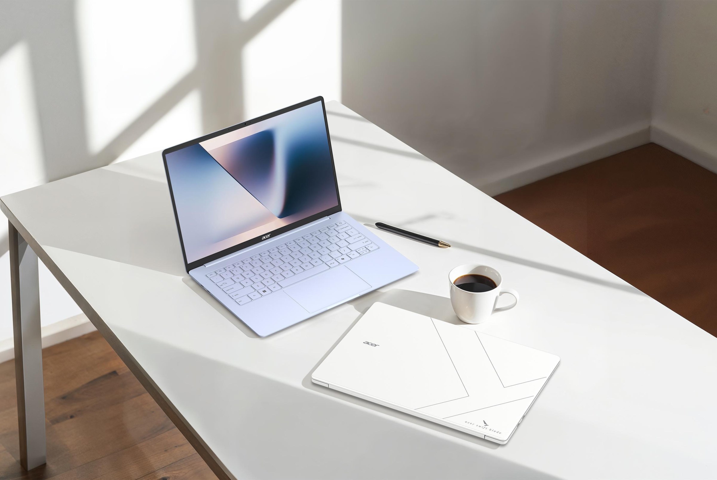 Acer Swift Blade 14 với thiết kế siêu mỏng nhẹ