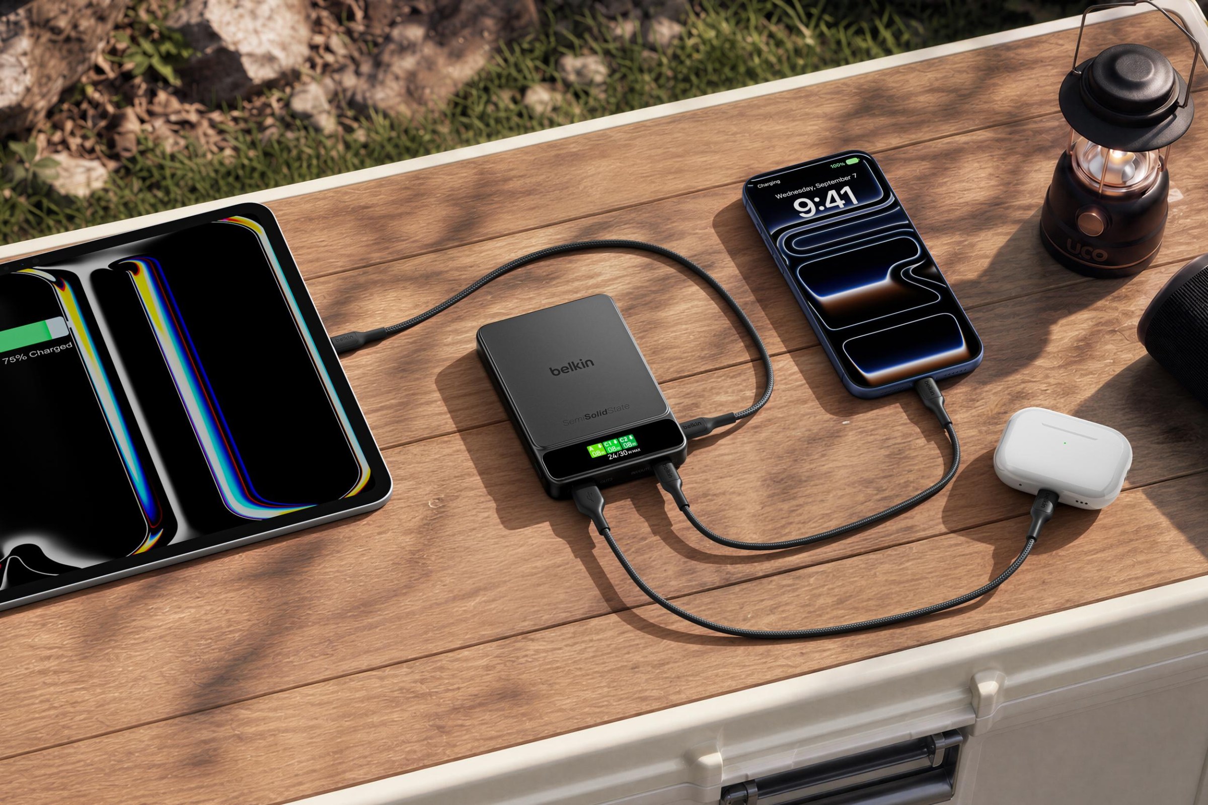 Sạc dự phòng Belkin UltraCharge Pro 10K màn hình hiển thị