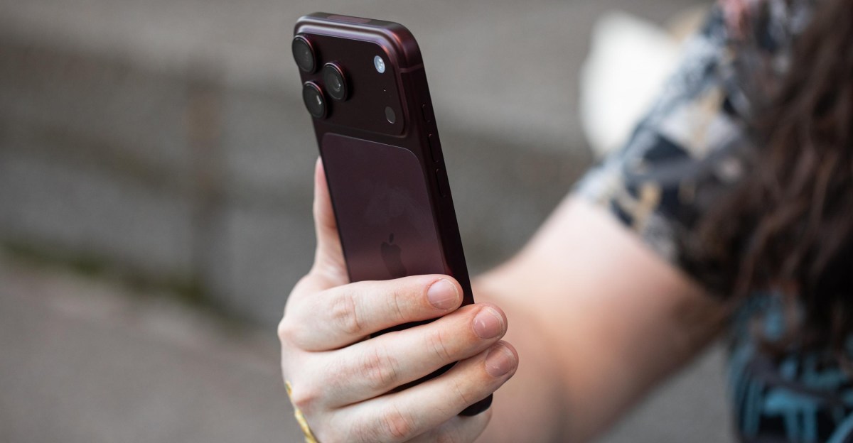 Apple dùng phần mềm để lách giới hạn vận chuyển pin trên iPhone 18 Pro Max