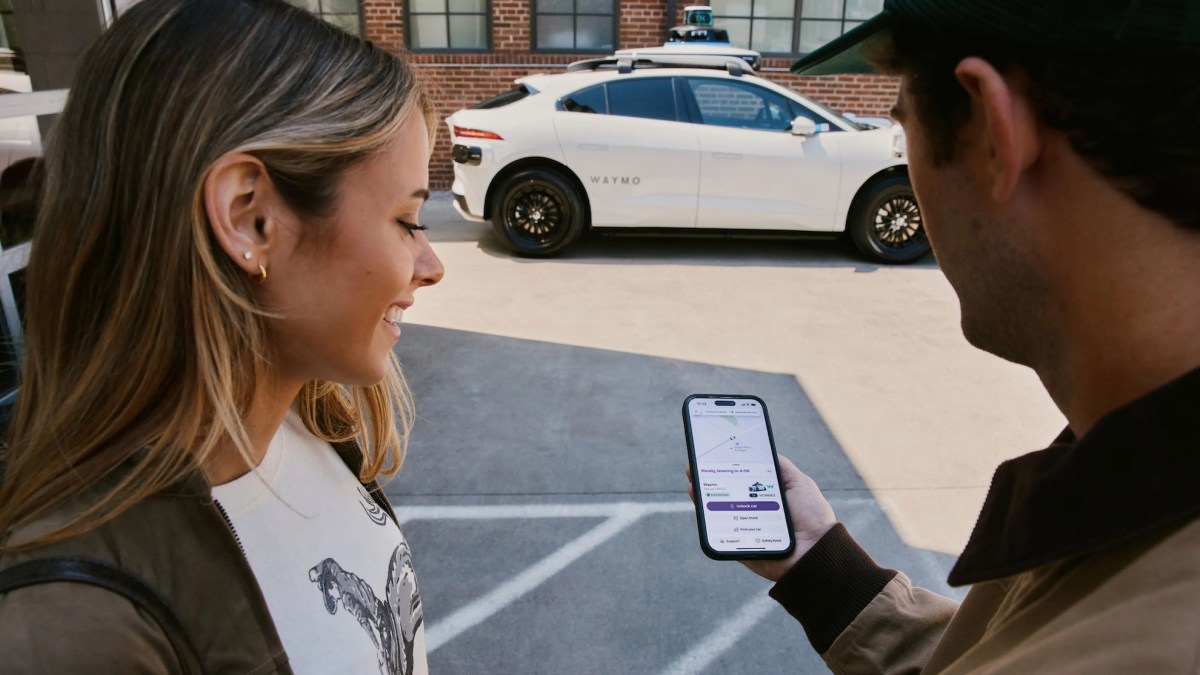 Lyft chính thức gia nhập cuộc đua robotaxi cùng Waymo