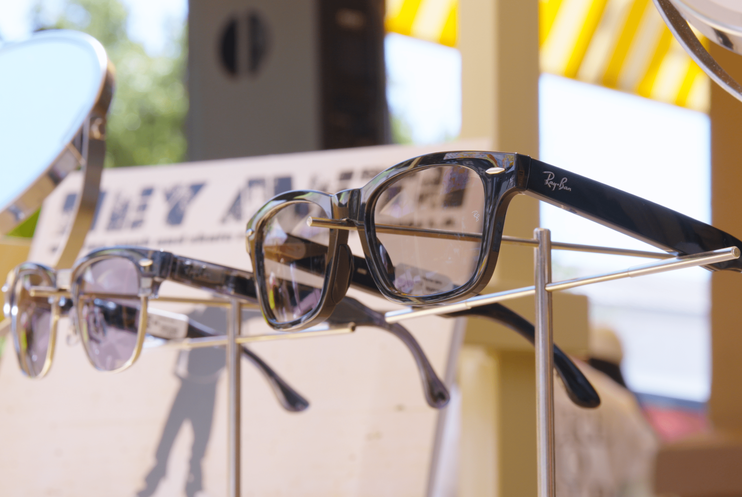 Kính Ray-Ban Meta Audio không có camera