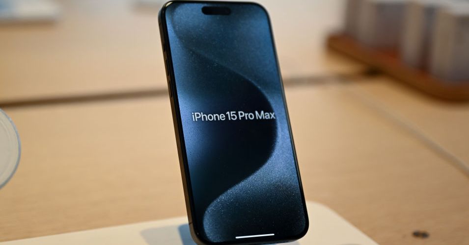 Cách nhận khoản bồi thường 250 triệu USD từ vụ kiện Siri của Apple