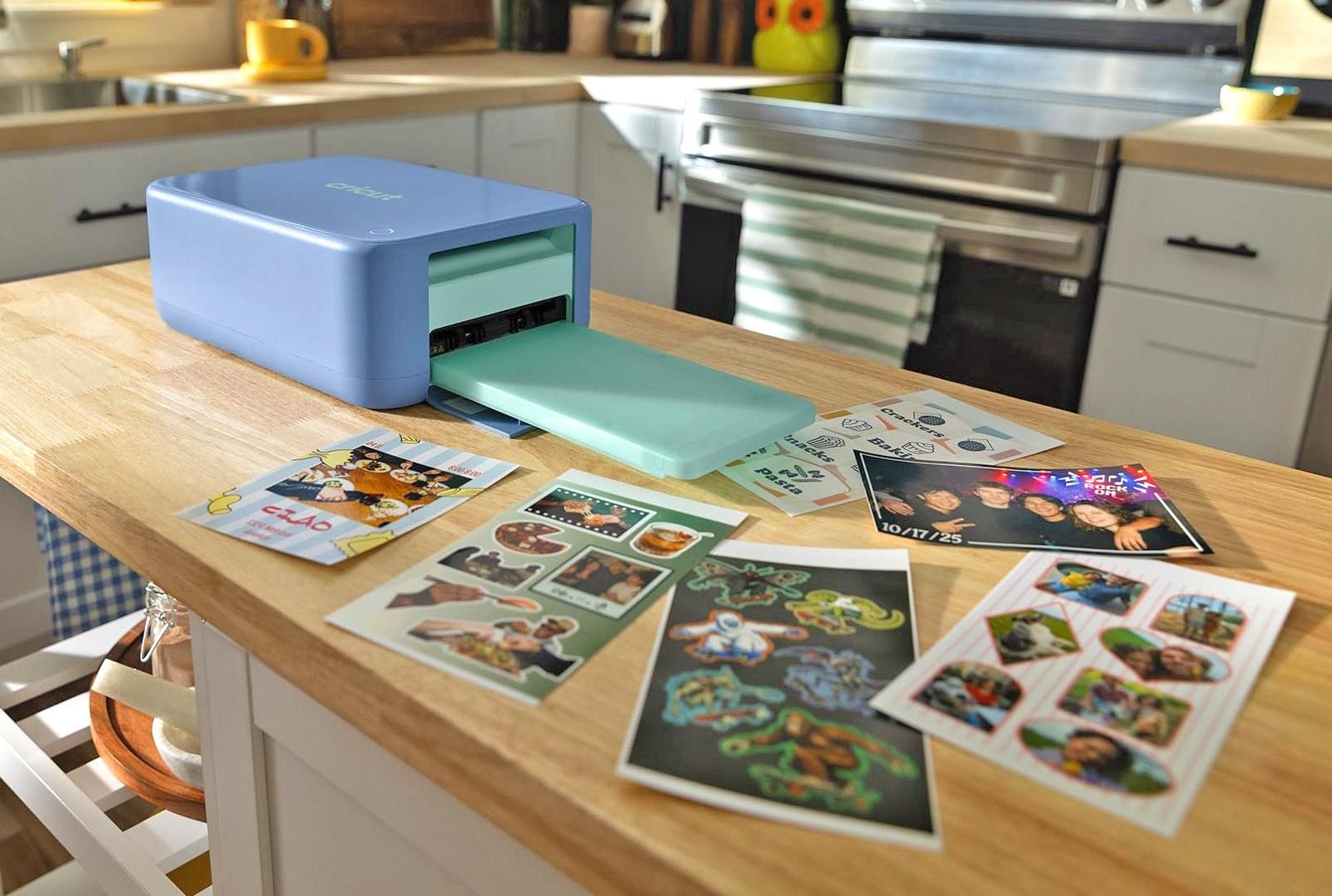 Máy Cricut StickerPix Print plus Cut