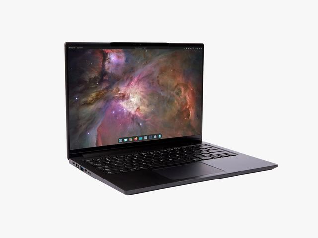Laptop Linux chạy hệ điều hành mã nguồn mở