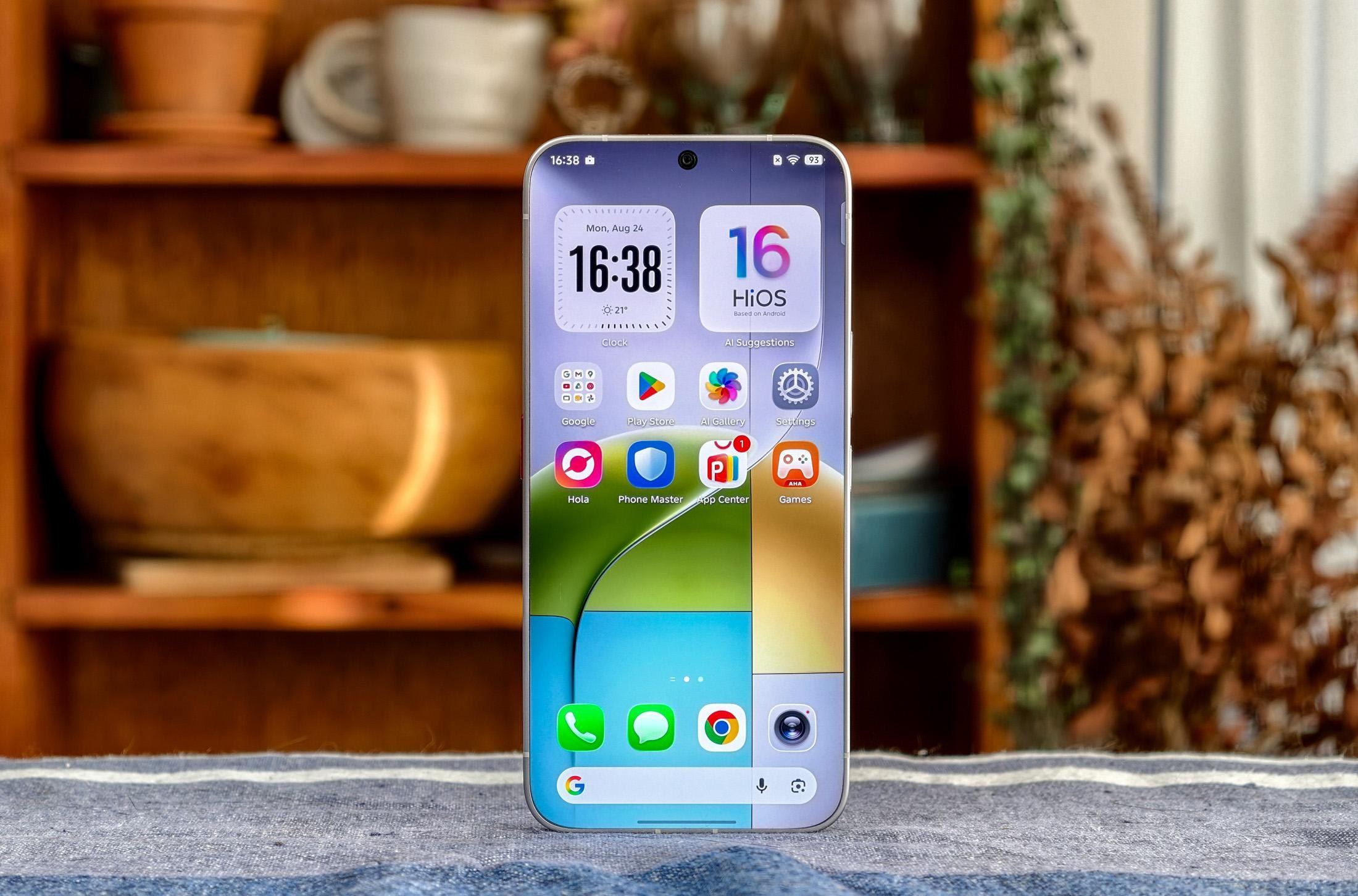 Nguyên mẫu Tecno Bezelless với màn hình tràn viền hoàn toàn