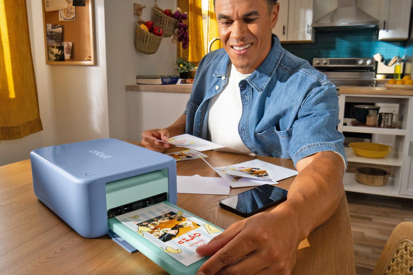 Máy Cricut StickerPix Print nhỏ gọn