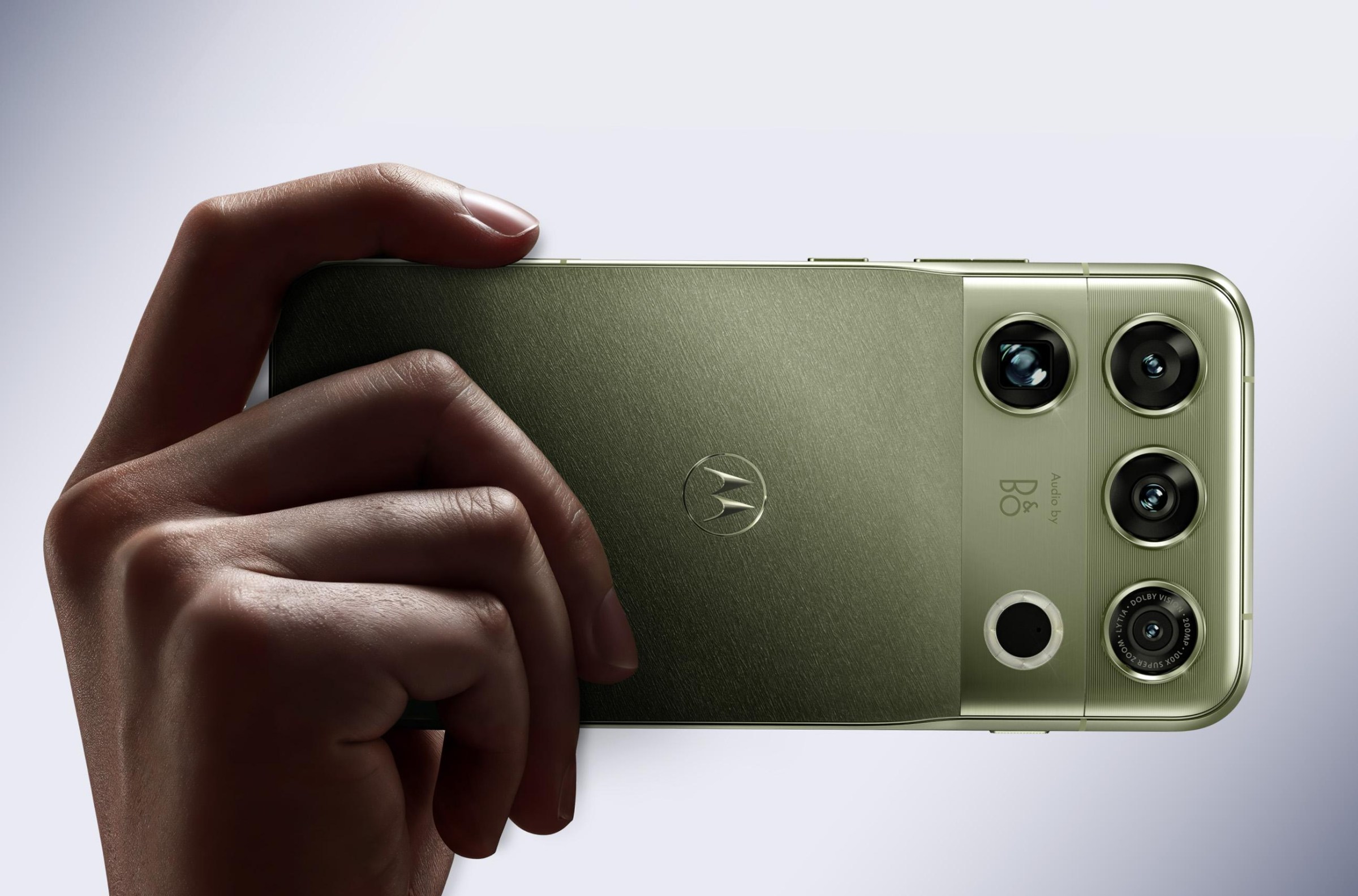 Motorola Signature 27 phiên bản màu xanh