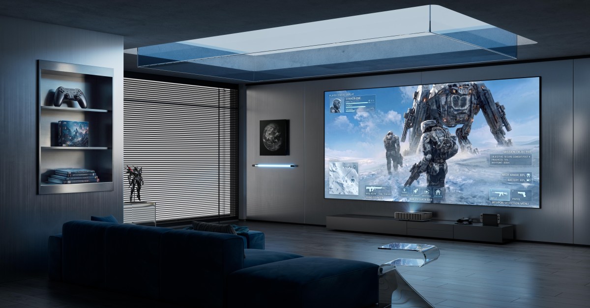 Máy chiếu UST 4K 120Hz đầu tiên có dịch chuyển ống kính quang học
